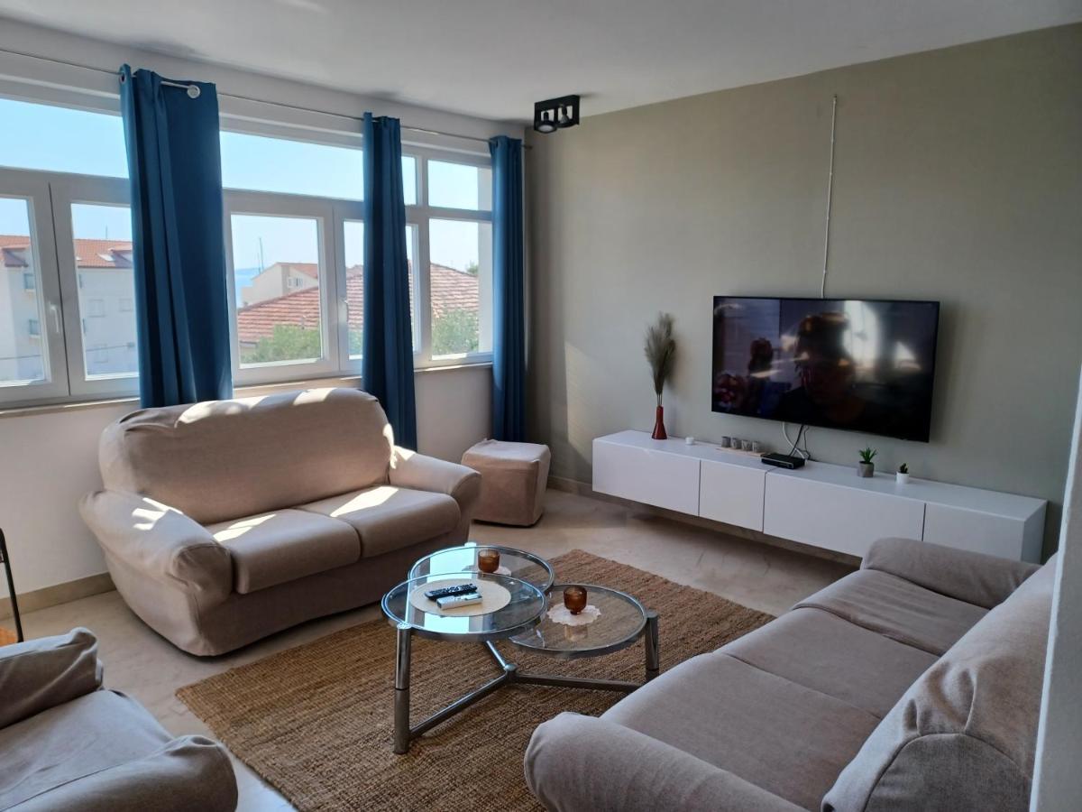 Apartments Andrea Jesenice  Buitenkant foto